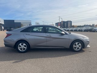 2023 Hyundai Elantra Essential