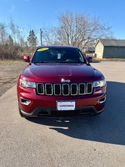 2022 Jeep Grand Cherokee Laredo 4x4