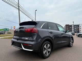 2017 Kia NIRO L