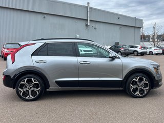 2023 Kia Niro SX