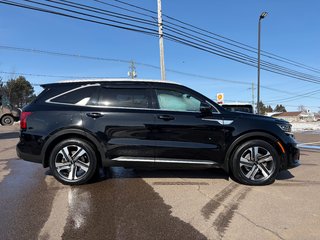2022 Kia Sorento Plug-In Hybrid SX AWD | SAVE $2000 WITH PEI PHEV REBATE