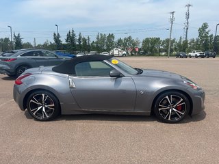 2019 Nissan 370Z Roadster Touring Sport | Bordeaux Top