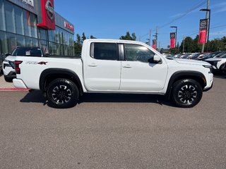 2022 Nissan Frontier PRO-4X Crew Cab 4x4