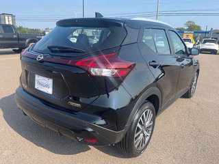 2025 Nissan Kicks Play SV