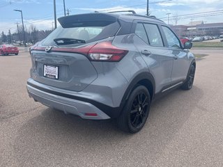 2021 Nissan Kicks SR