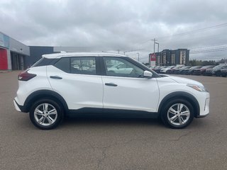 2022 Nissan Kicks S