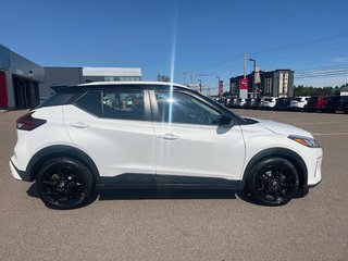 2022 Nissan Kicks SV