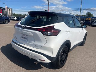2022 Nissan Kicks SV