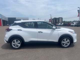 2023 Nissan Kicks S