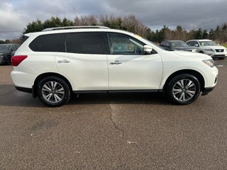 2017 Nissan Pathfinder SL 4WD