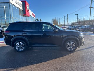 2023 Nissan Pathfinder SL AWD