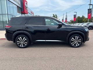 2024 Nissan Pathfinder Platinum AWD
