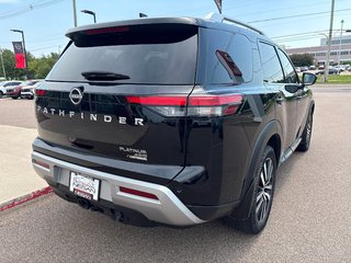 2024 Nissan Pathfinder Platinum AWD