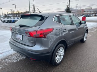 2017 Nissan Qashqai S AWD