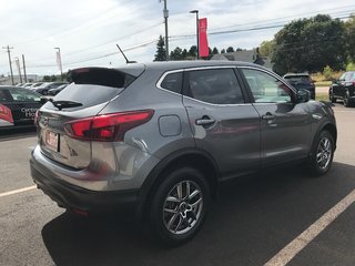 2019 Nissan Qashqai S