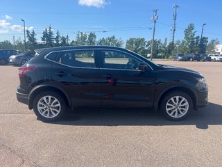 2020 Nissan Qashqai S