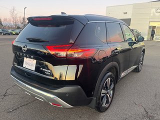 2022 Nissan Rogue Platinum AWD