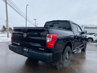 2017 Nissan Titan SV Crew Cab 4x4