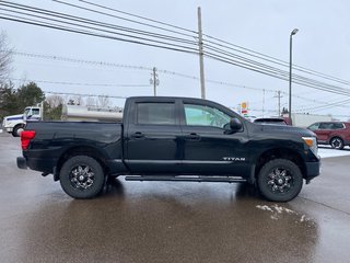 2017 Nissan Titan SV Crew Cab 4x4