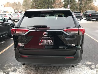 2022 Toyota RAV4 LE AWD