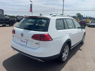 2017 Volkswagen GOLF ALLTRACK AWD