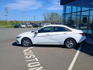 Hyundai Elantra ESSENTIAL 2025 à New Glasgow, Nouvelle-Écosse - 2 - w320h240px