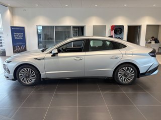 2026 Hyundai SONATA HYBRID PREFERRED-TREND in New Glasgow, Nova Scotia - 2 - w320h240px