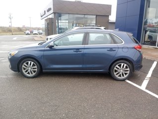 2018  Elantra GT GL in New Glasgow, Nova Scotia - 2 - w320h240px