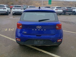 Hyundai VENUE ESSENTIAL 2022 à New Glasgow, Nouvelle-Écosse - 4 - w320h240px