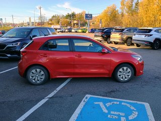 2018 Kia RIO 5-DOOR LX+ in New Glasgow, Nova Scotia - 6 - w320h240px