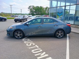 2018 Toyota Corolla LE in New Glasgow, Nova Scotia - 2 - w320h240px