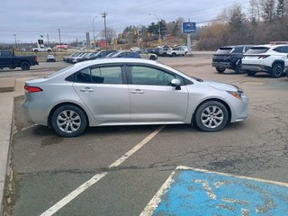 2020 Toyota COROLLA XLE in New Glasgow, Nova Scotia - 6 - w320h240px