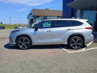 2022 Toyota Highlander XSE in New Glasgow, Nova Scotia - 2 - w320h240px