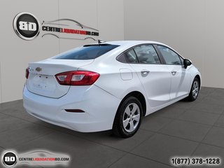 2017 Chevrolet Cruze LS (BAS KM) in Granby, Quebec - 6 - w320h240px