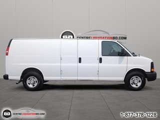 Chevrolet Express Cargo Van  2016 à Granby, Québec - 4 - w320h240px