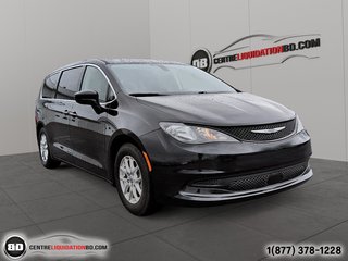 2022 Chrysler Grand Caravan SXT 7 PASSAGERS STOW N GO in Granby, Quebec - 3 - w320h240px