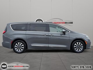 2022 Chrysler Pacifica Hybrid Limited PHEV in Granby, Quebec - 4 - w320h240px