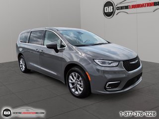 Chrysler Pacifica Touring L AWD 2023 à Granby, Québec - 3 - w320h240px