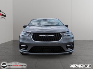 Chrysler Pacifica Touring L AWD 2023 à Granby, Québec - 2 - w320h240px