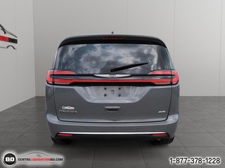 Chrysler Pacifica Touring L AWD 2023 à Granby, Québec - 6 - w320h240px