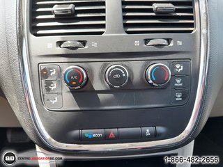 2014 Dodge Grand Caravan in Granby, Quebec - 16 - w320h240px