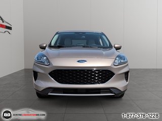 Ford Escape SE AWD 2020 à Granby, Québec - 2 - w320h240px