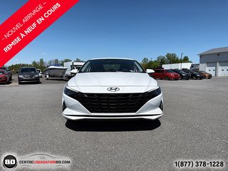 2023 Hyundai Elantra PREFFERED in Granby, Quebec - 2 - w320h240px
