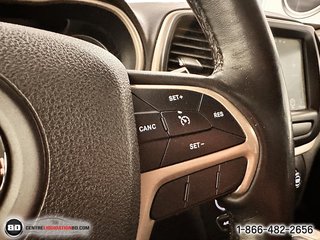 2018 Jeep Cherokee in Granby, Quebec - 19 - w320h240px