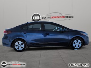 2017 Kia Forte LX + AUTOMATIQUE SIEGES CHAUFFANTS in Granby, Quebec - 4 - w320h240px