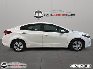 Kia Forte LX + 2017 à Granby, Québec - 4 - w320h240px