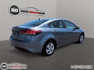 2018 Kia Forte in Granby, Quebec - 5 - w320h240px