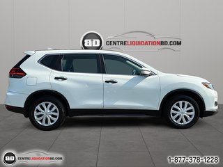 2017 Nissan Rogue in Granby, Quebec - 4 - w320h240px