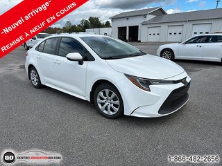 2021 Toyota Corolla LE in Granby, Quebec - 2 - w320h240px