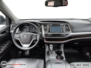 Toyota Highlander  2016 à Granby, Québec - 12 - w320h240px